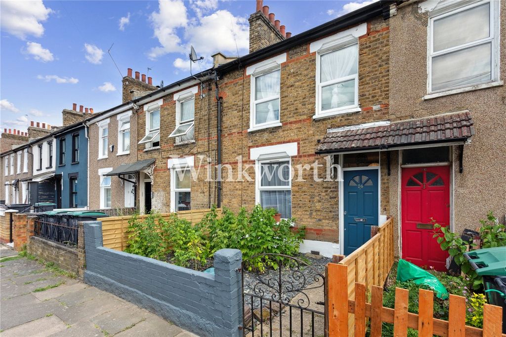 Property photo 1 of 17 Picture No. 11