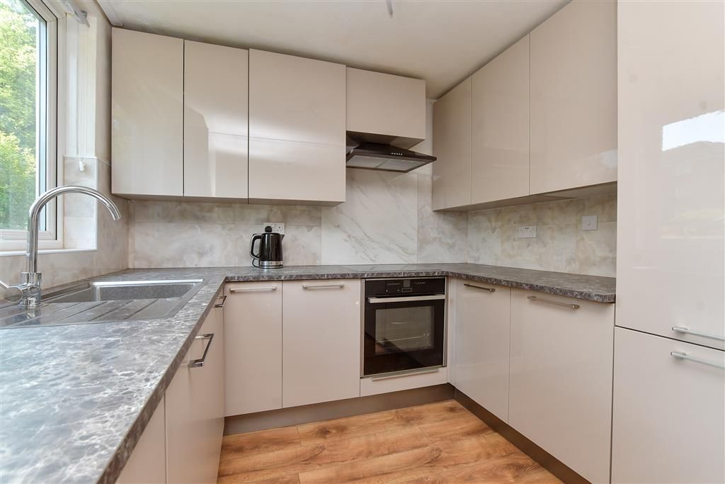 Property photo 3 of 10 Kitchen/Dining Room
