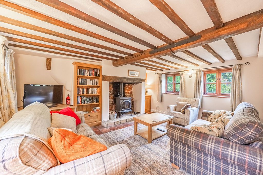 Property photo 2 of 18
