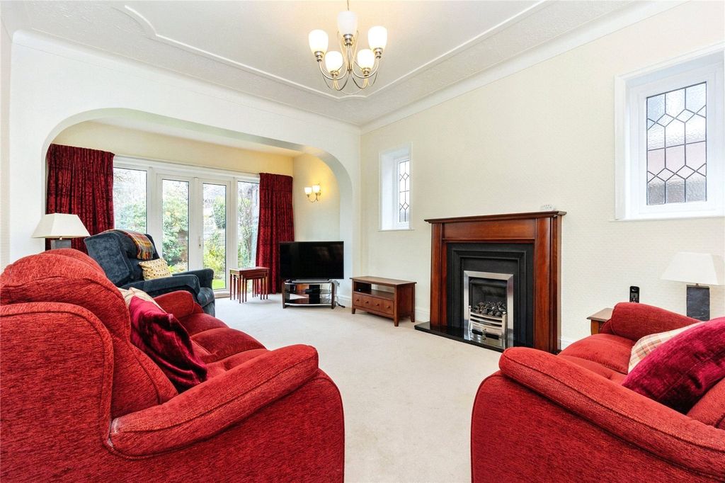 Property photo 2 of 23 Picture No. 19