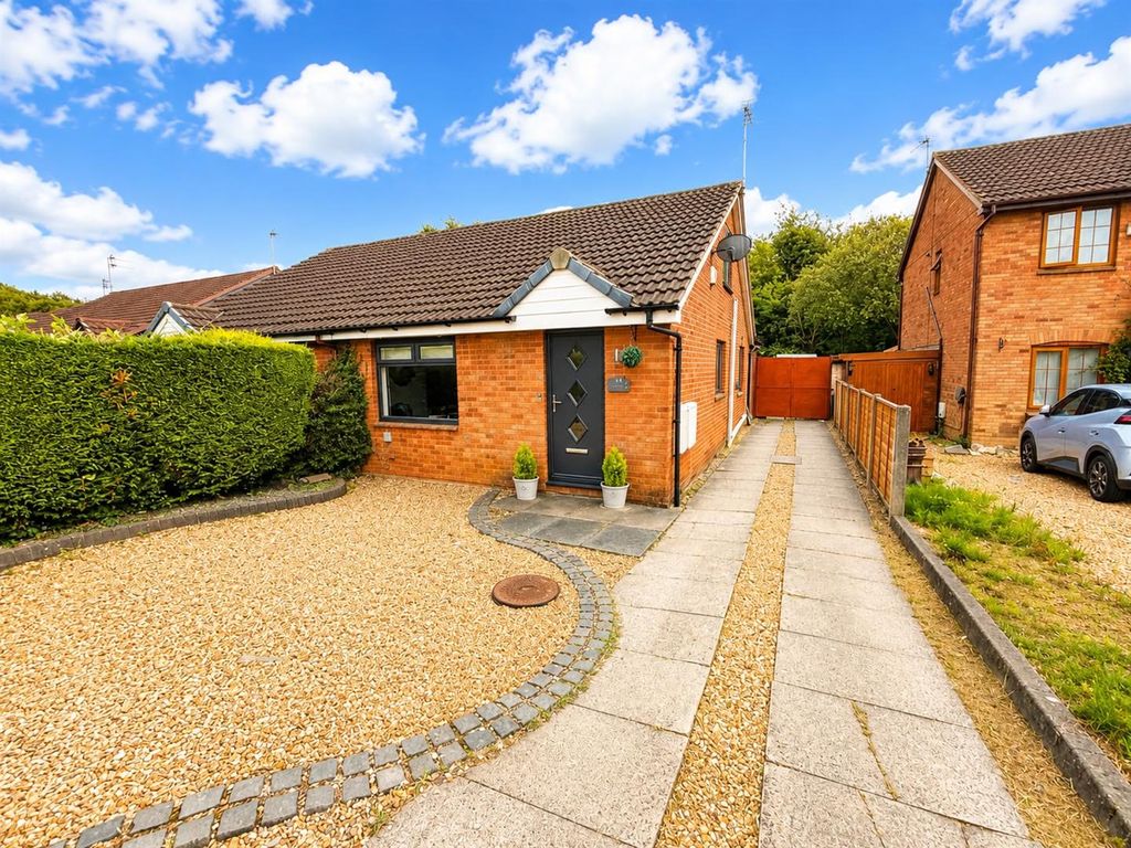 Property photo 1 of 18 15