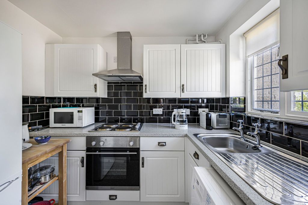 Property photo 2 of 10 Picture No. 09