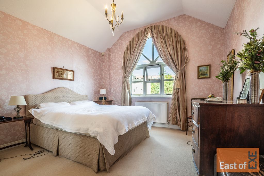 Additional image 7 of 3 bed penthouse for saleOld Mill Close, Exeter EX2