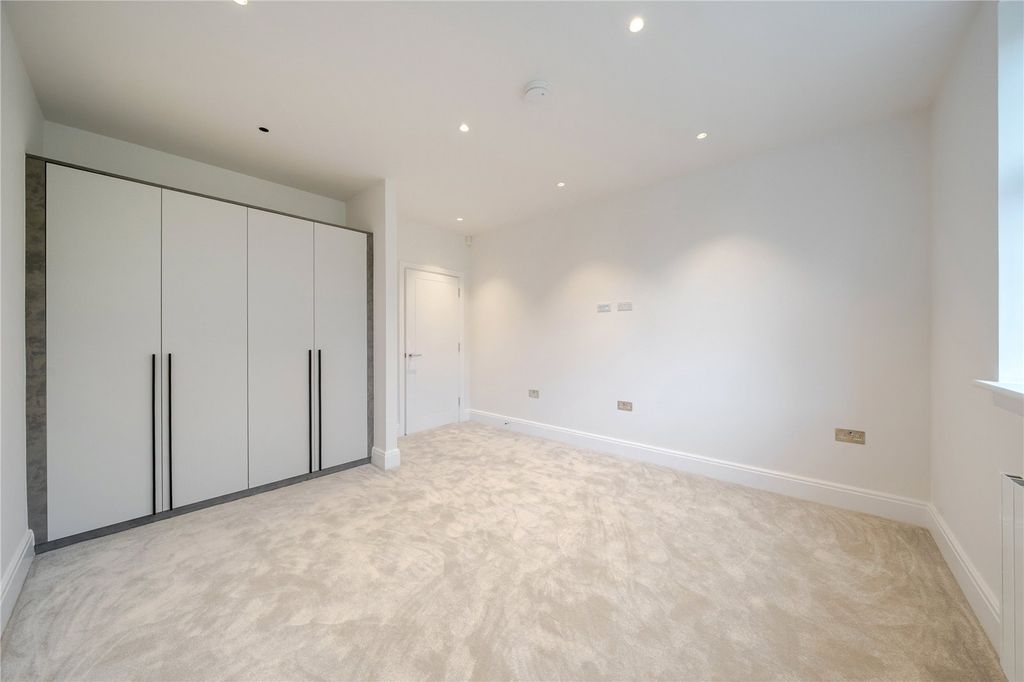 Property photo 3 of 20 Picture No. 07