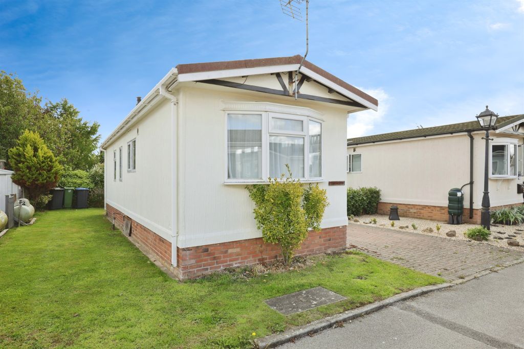 Property photo 1 of 16