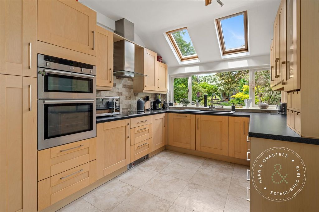 Property photo 3 of 50 Heathwood Road, Heath (32).Jpg