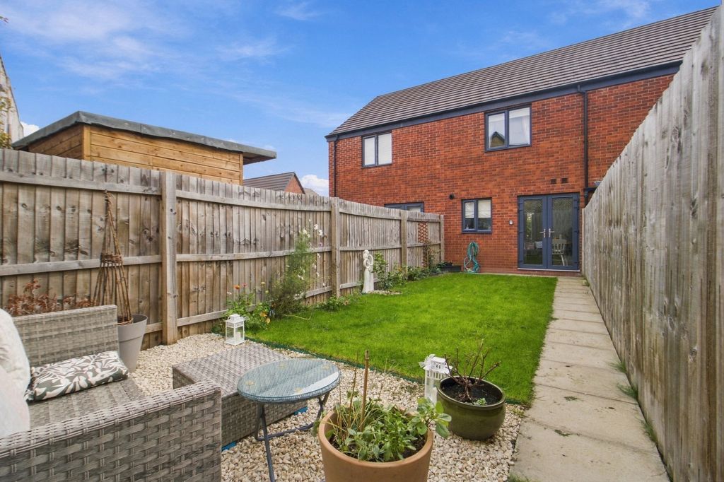 Property photo 2 of 14