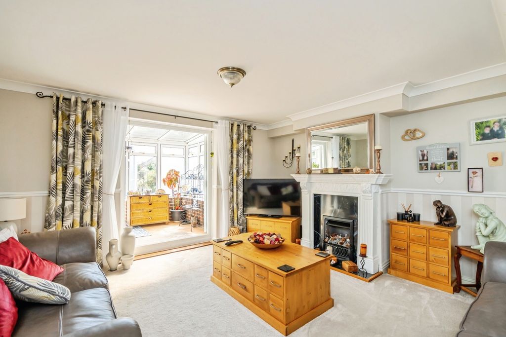 Property photo 3 of 16 Pbox-Img.Jpg