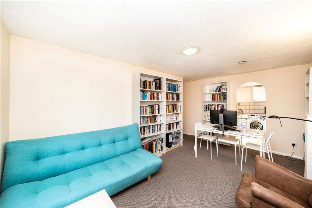 Property photo 2 of 5