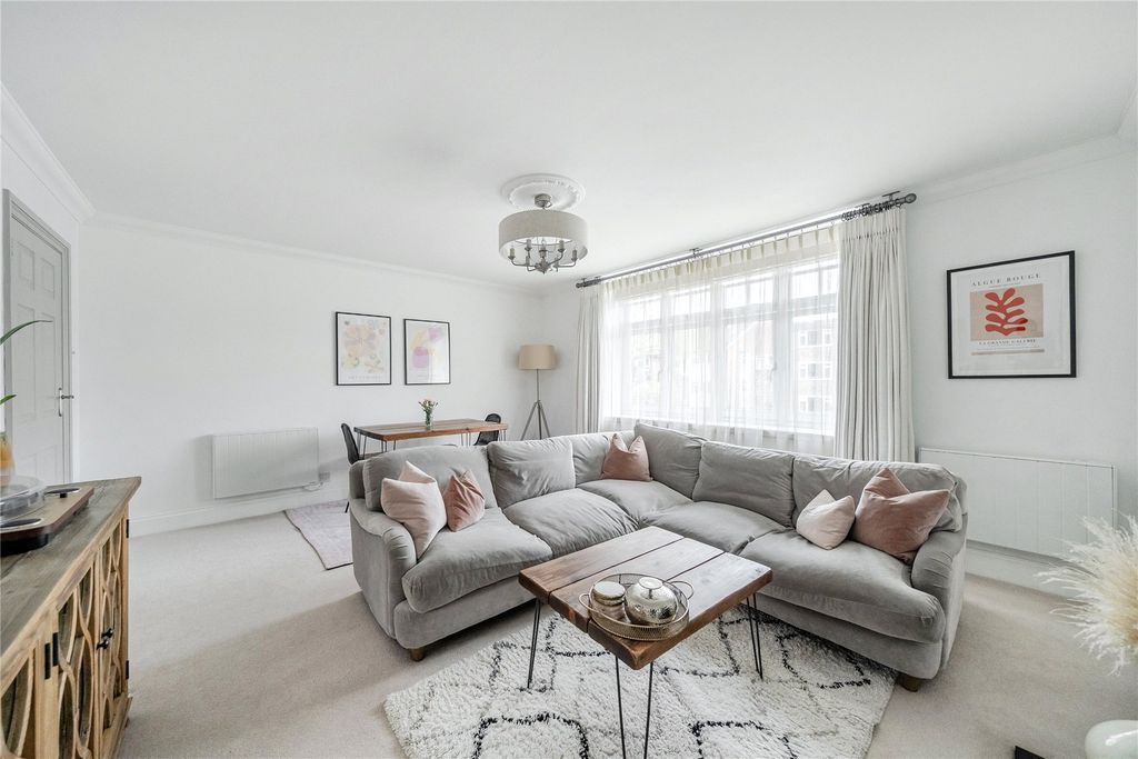 Property photo 3 of 13 Picture No. 15