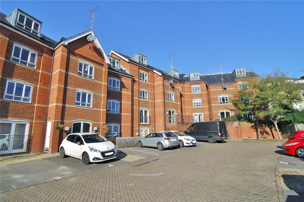 Property photo 1 of 11 Picture No. 01