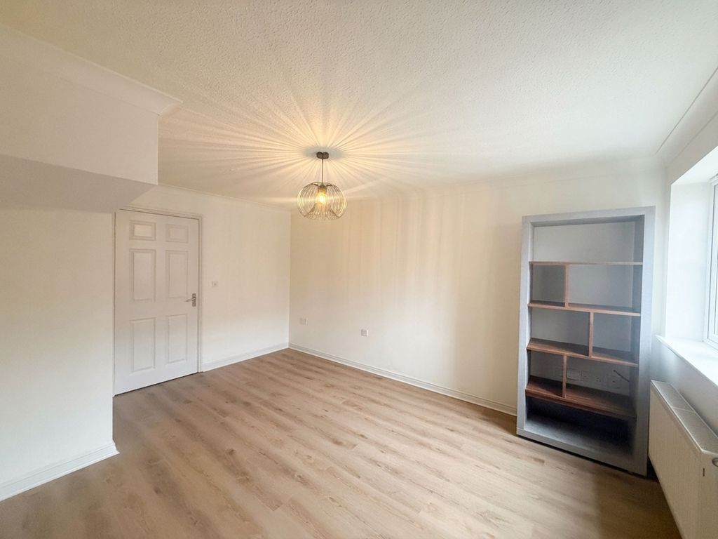 Property photo 3 of 12 Living Room