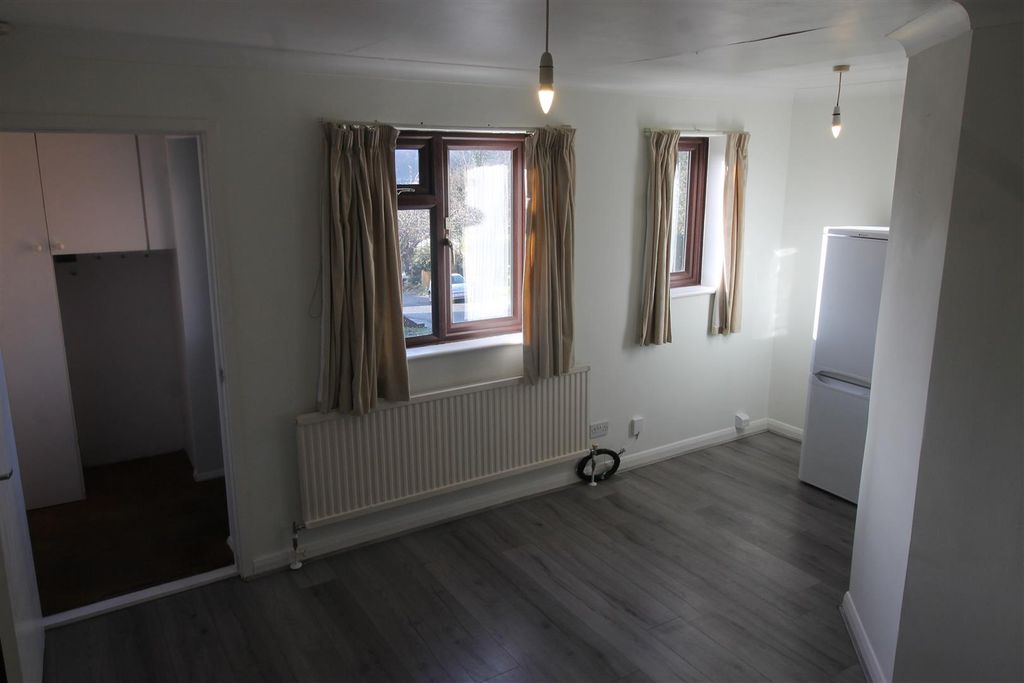 Property photo 3 of 11 Img_9093.Jpg