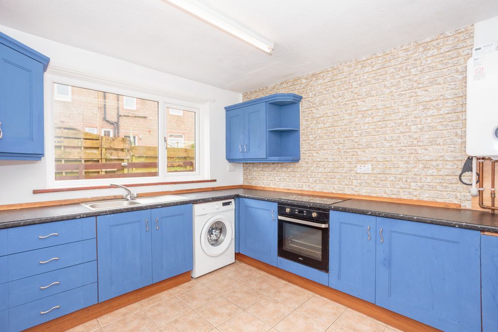 Property photo 3 of 18 Kitchen/Diner