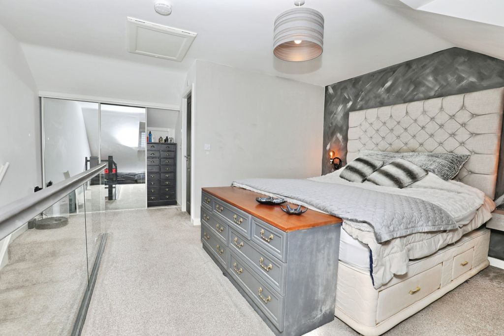 Property photo 2 of 20 7366193c-Dd29-F111-88B4-7c1E5209d100