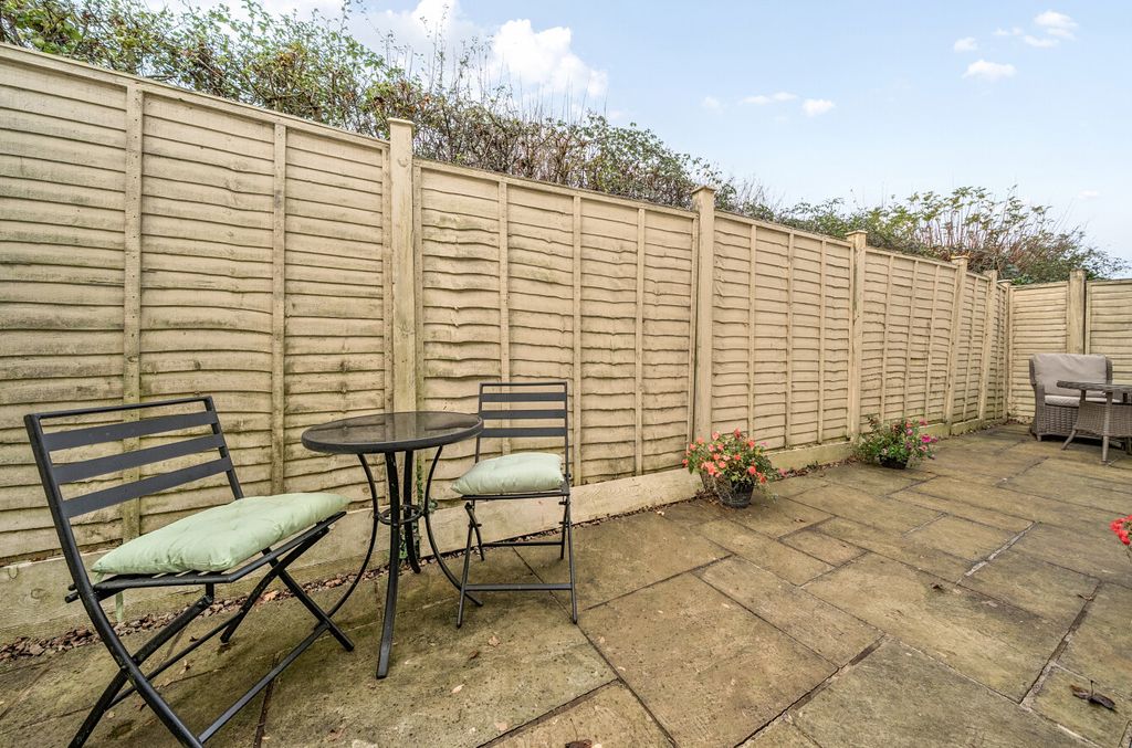 Property photo 3 of 16 1380990-7-691c77A...