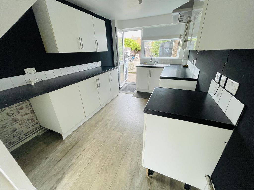 Property photo 2 of 10 Img_4296.Jpeg