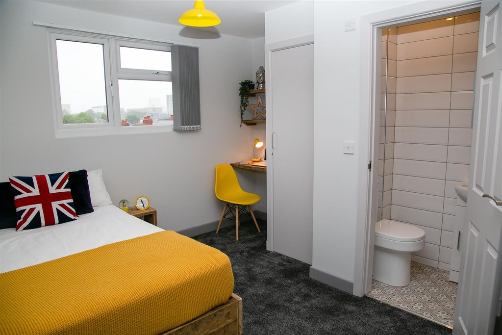 Property photo 2 of 17 Terry_Road-38.Jpg
