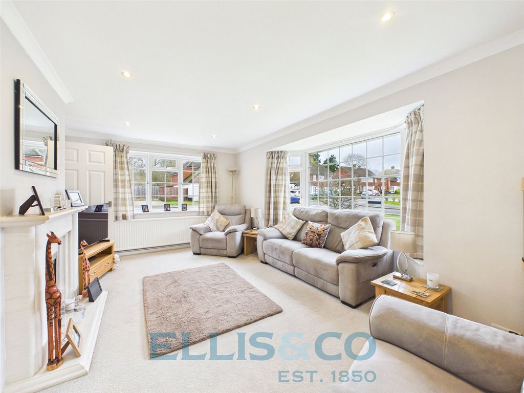 Property photo 3 of 13 Picture No. 17