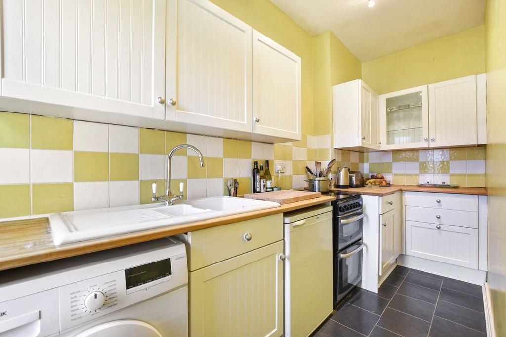 Property photo 3 of 7 Kitchen #2