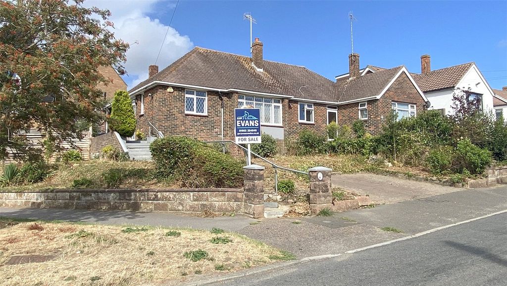Property photo 1 of 11 Picture No. 24