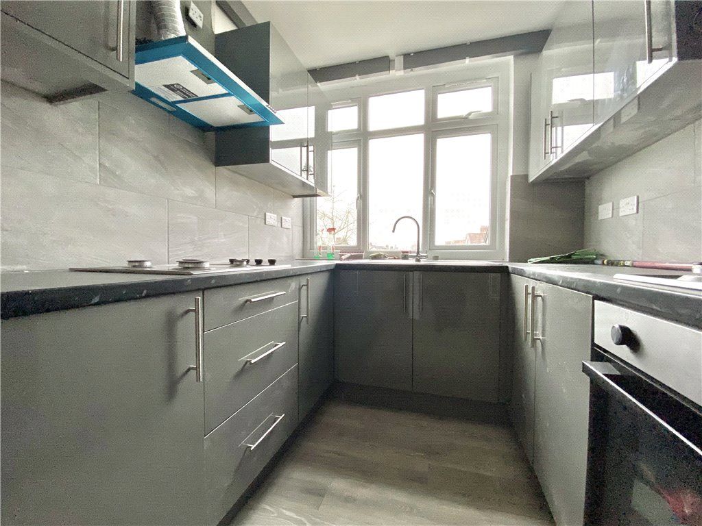 Property photo 2 of 4 Kitchen