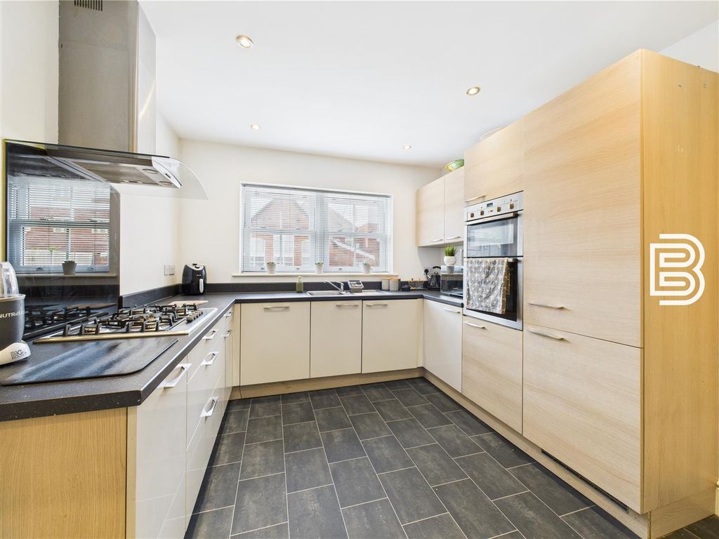Property photo 3 of 14 Kitchen Diner (2).Jpg