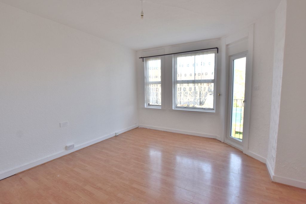 Property photo 2 of 8 Living Room