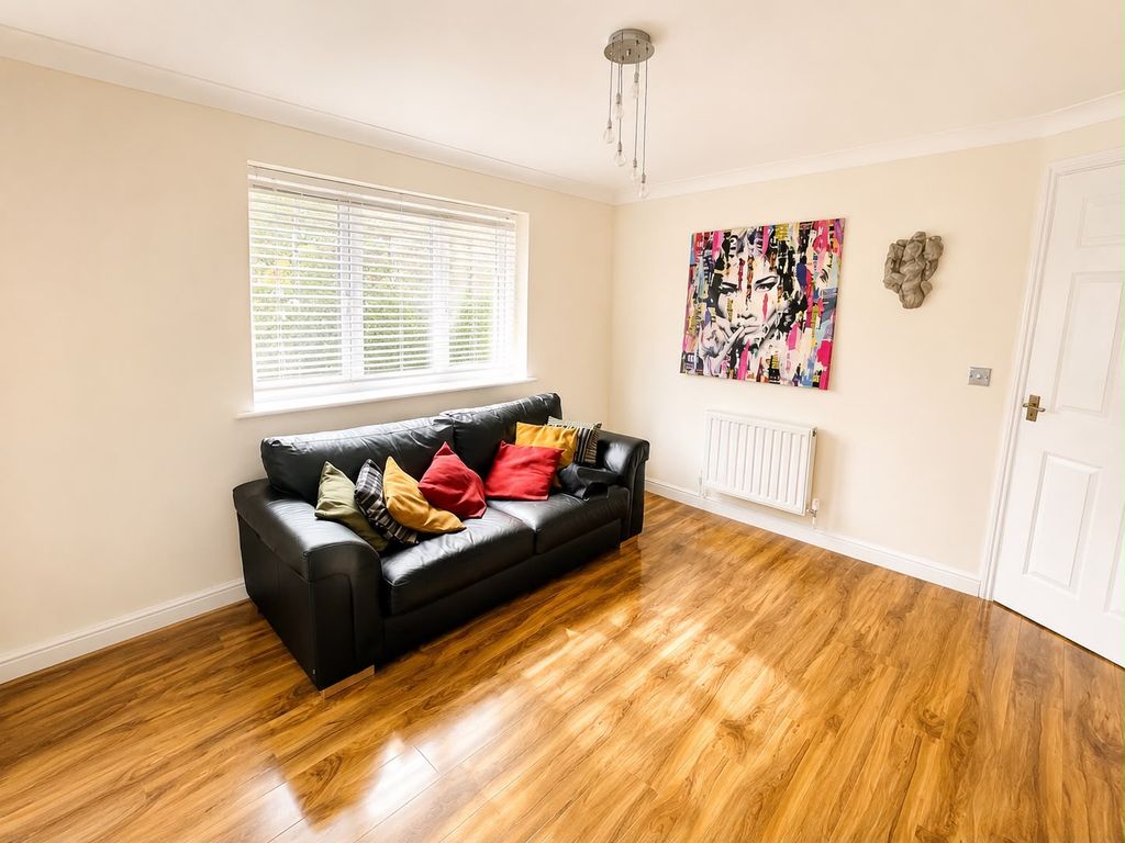 Property photo 2 of 7