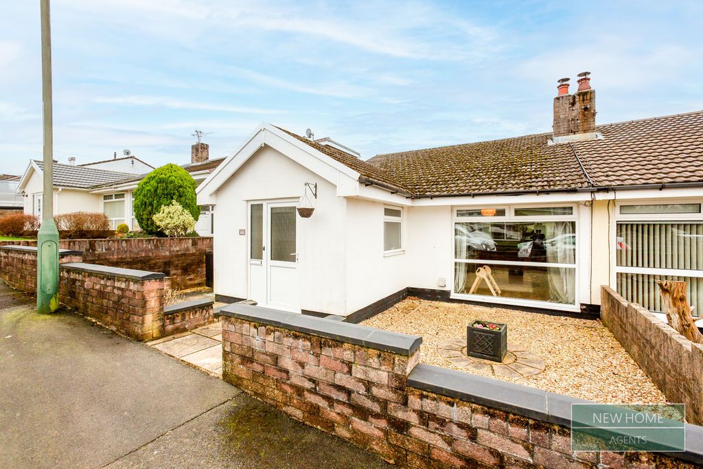 Property photo 1 of 16 Photo 4