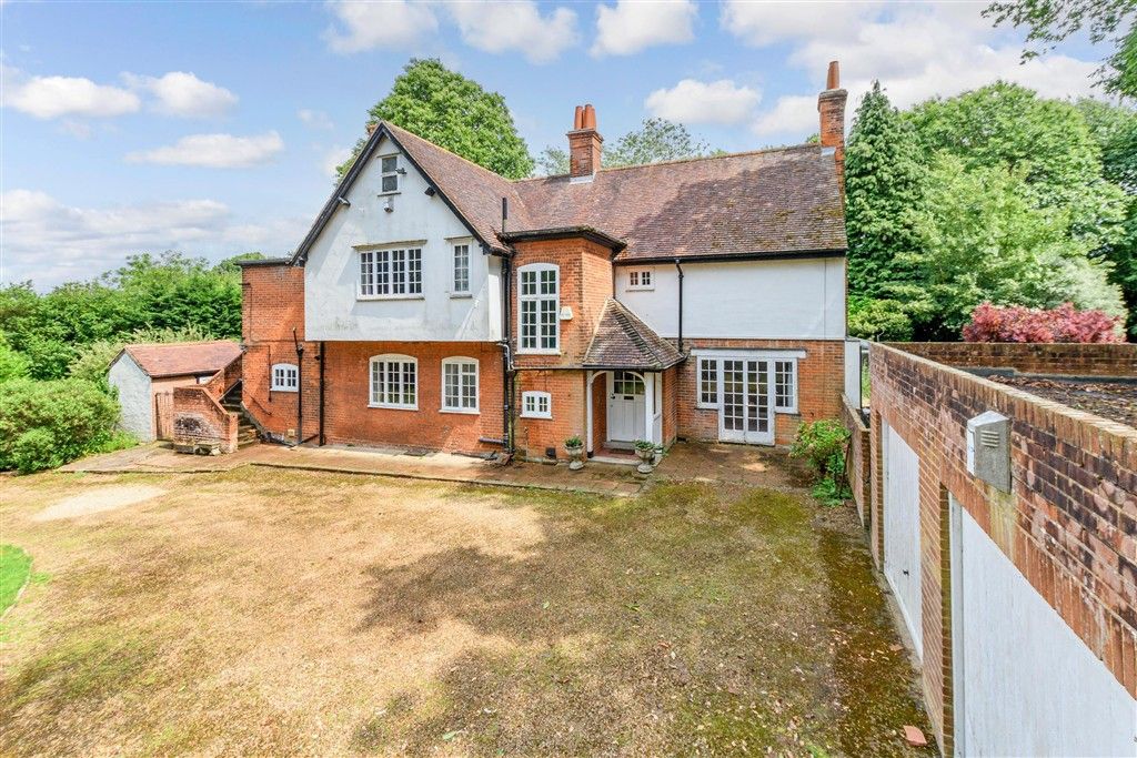 Property photo 1 of 21 External (Web)