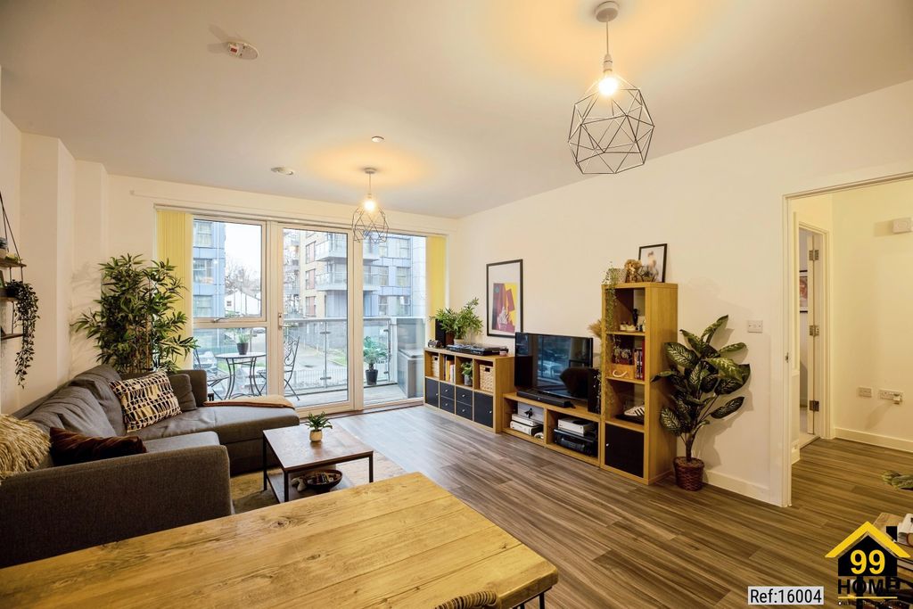 Property photo 3 of 20 Photo 2