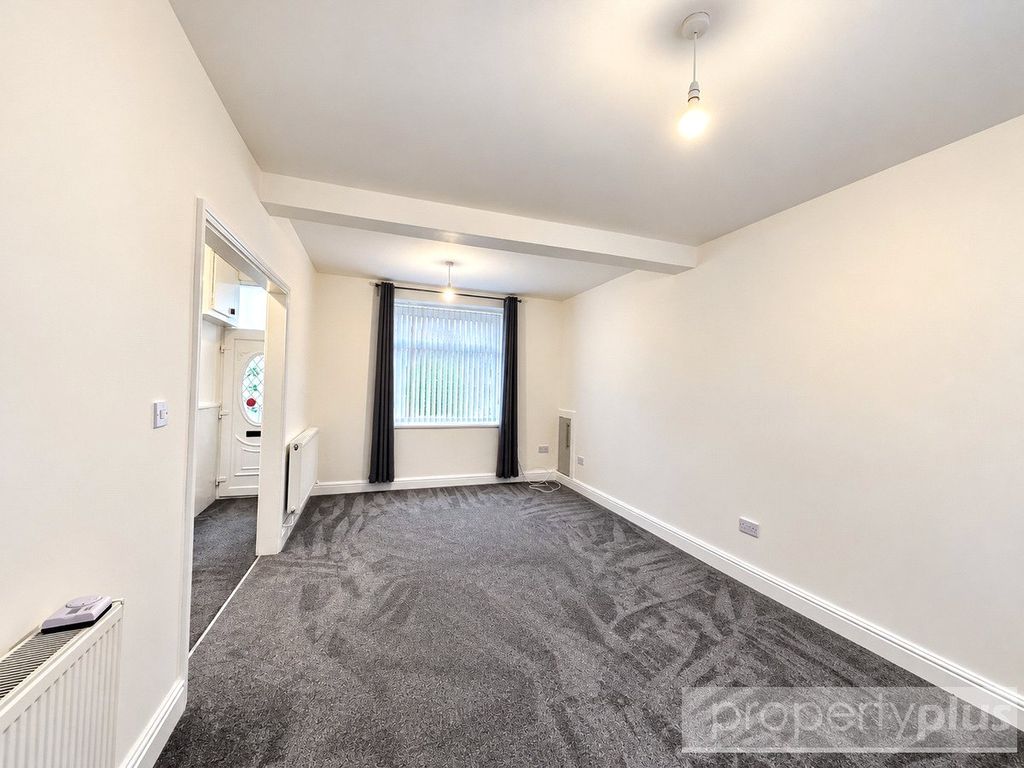 Property photo 3 of 7 Picture No. 14