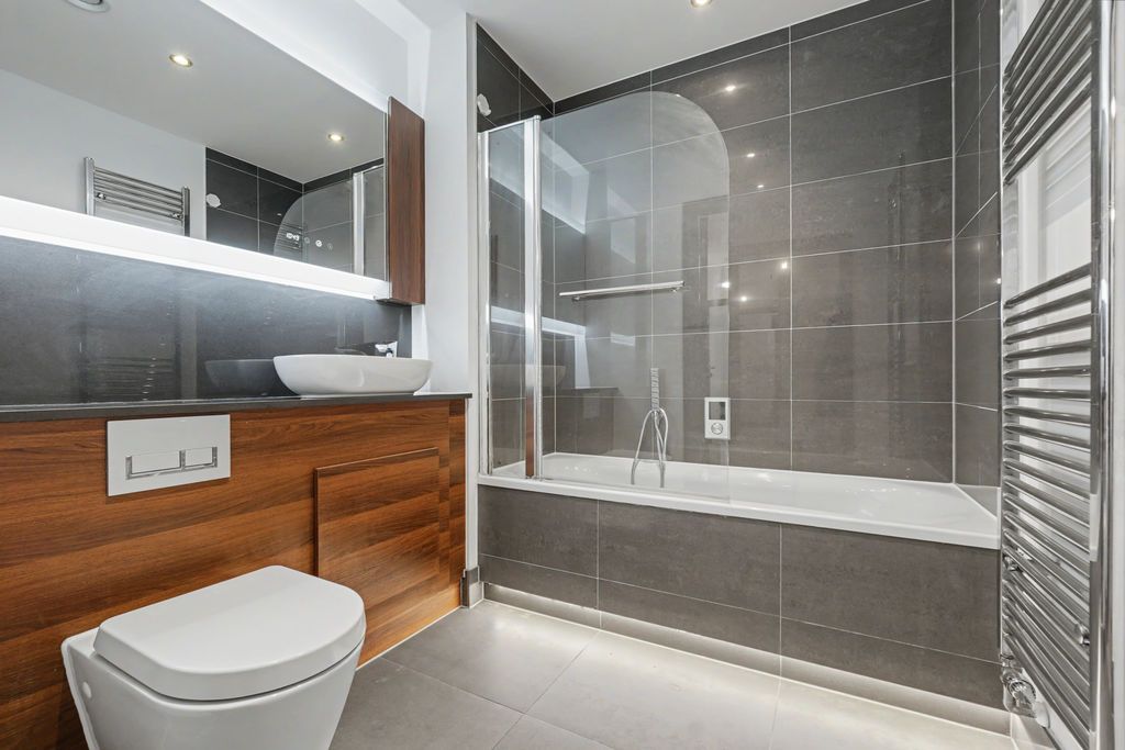 Additional image 10 of 2 bed flat for saleWilliam Mundy Way, Dartford DA1