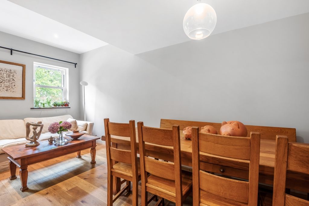 Property photo 3 of 18 886889 (3)