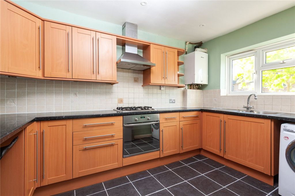 Property photo 3 of 15 Picture No. 29