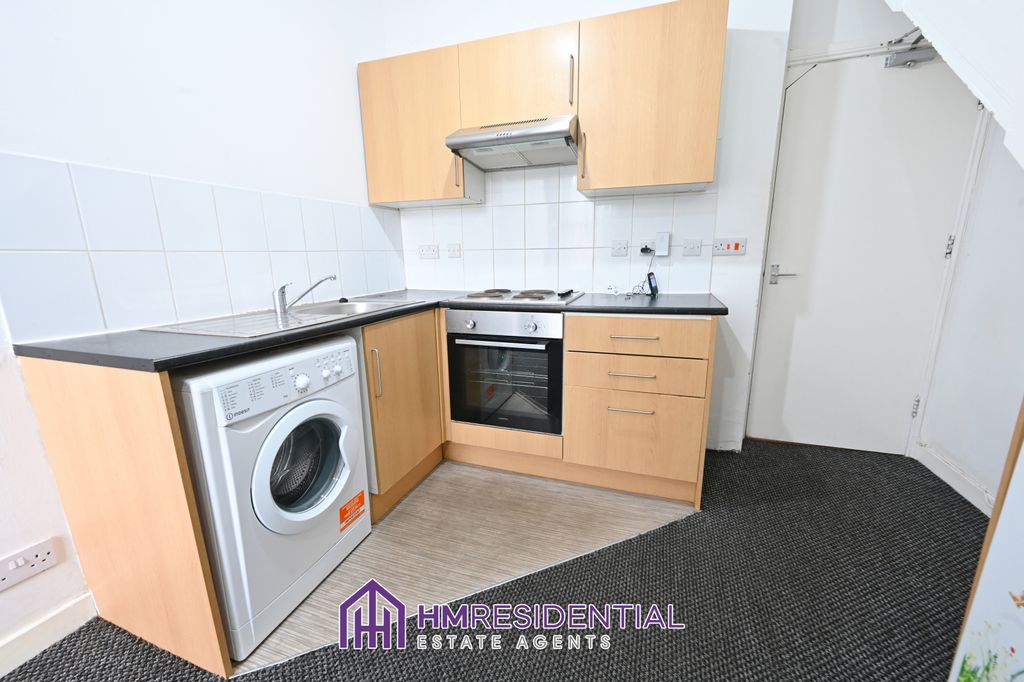 Property photo 3 of 7 Gallery