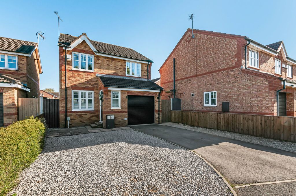 Property photo 1 of 21