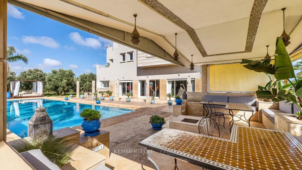 Property photo 3 of 27