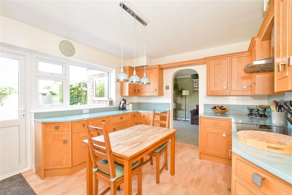 Property photo 3 of 16 Kitchen