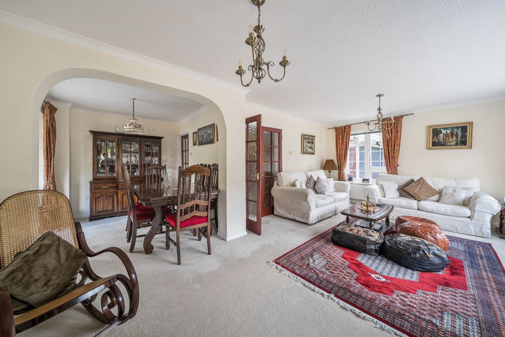Property photo 2 of 13