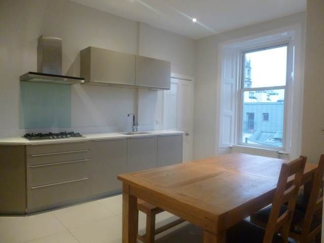 Property photo 3 of 12 Kitchen