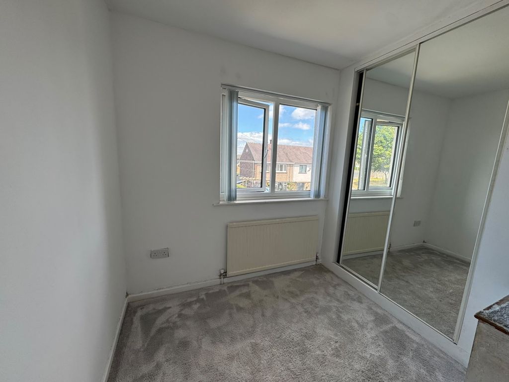 Property photo 3 of 30