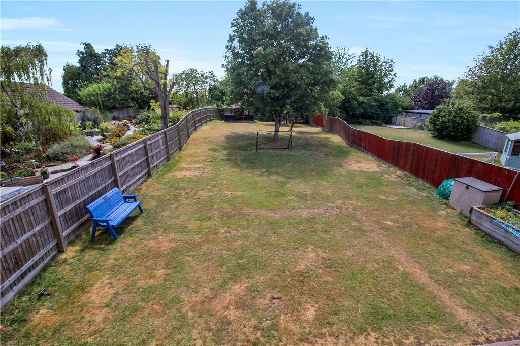 Property photo 3 of 27 Picture No. 24