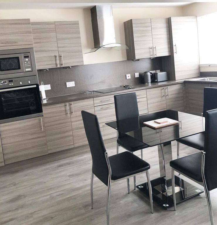 Property photo 2 of 6 4C Rc 4 − Copy