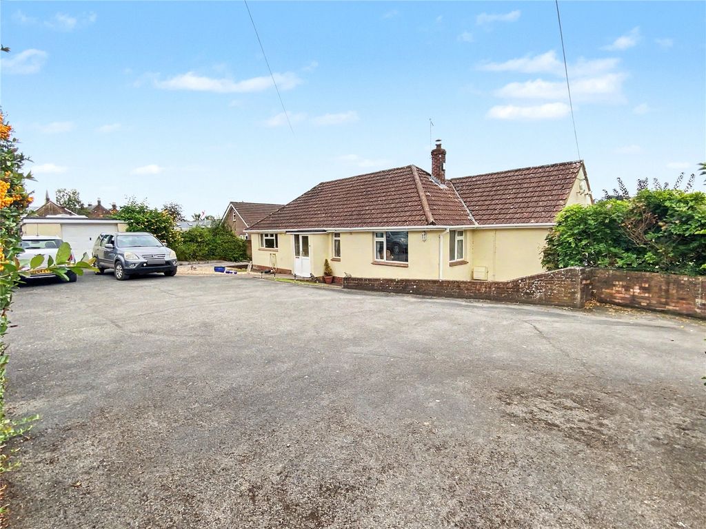 Property photo 1 of 15 Picture No. 11