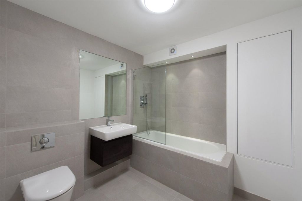 Property photo 3 of 6 Picture No. 05