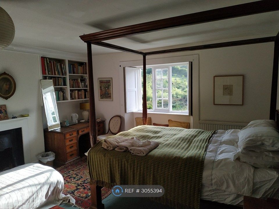 Property photo 1 of 2