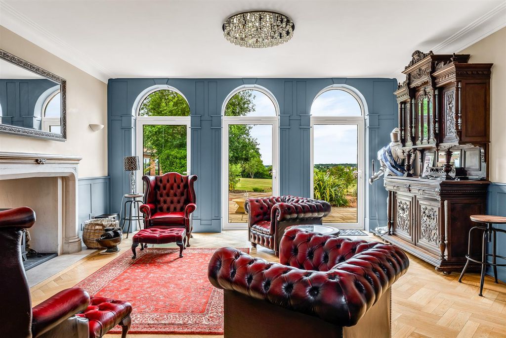 Additional image 6 of 6 bed detached house for saleThe Ridgeway, Cuffley EN6