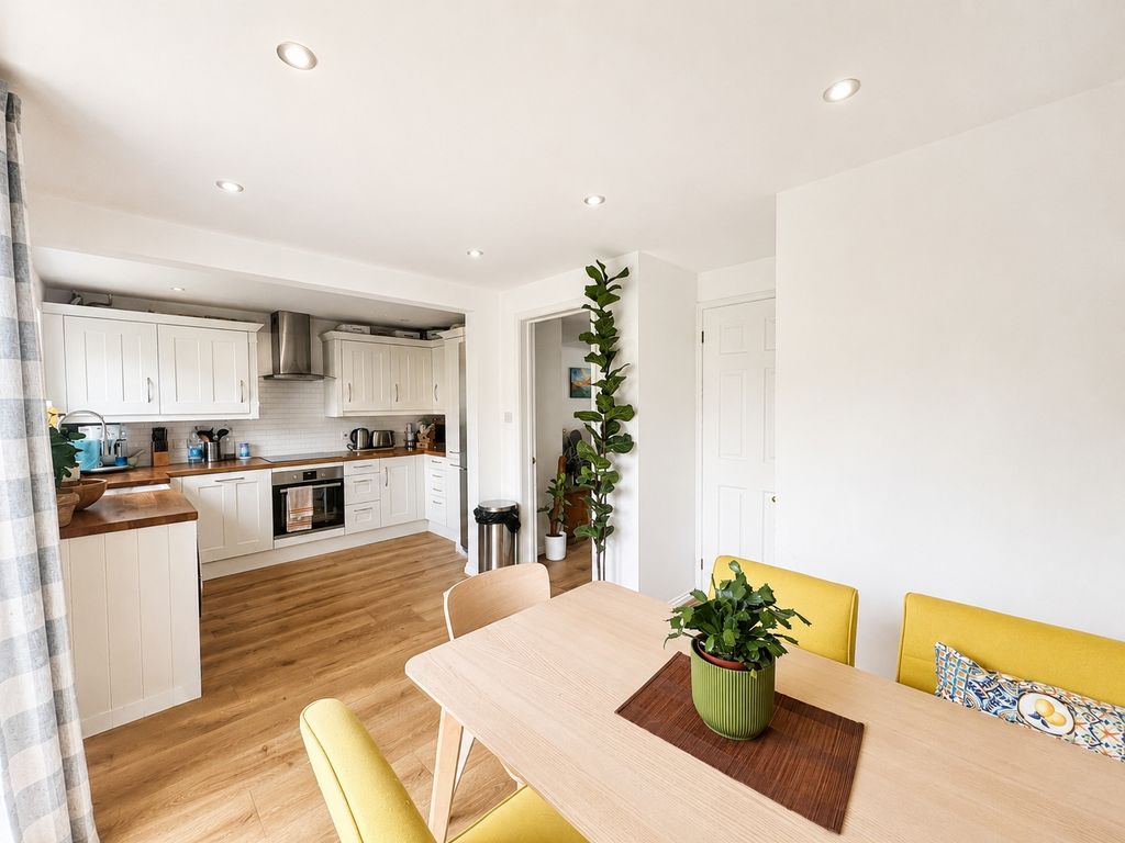 Property photo 2 of 14 Kitchen/Dining Room